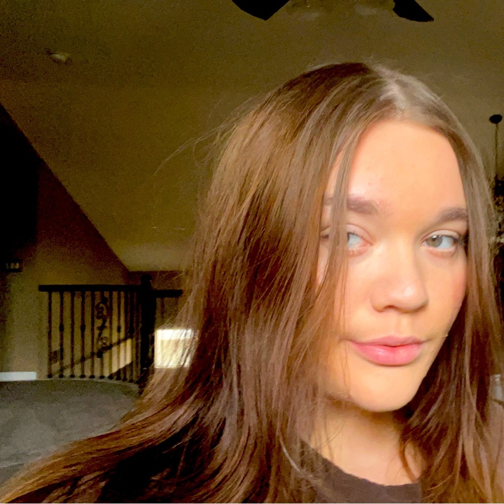 Meet your Posher, Abby